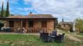 Toscana Immobiliare - The farm for sale in Tuscany is located between Val d’Orcia and Val di Chiana in a panoramic position