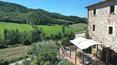 Toscana Immobiliare - Borgo con casali piscine e terreno vendita in Umbria, Montone