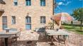 Toscana Immobiliare - Splendide ferme avec piscine à vendre près de Sienne, Asciano, Toscane