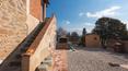 Toscana Immobiliare - Tuscany Country house with swimming pool for sale in Valdichiana