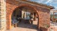 Toscana Immobiliare - Tuscan farmhouse with swimming pool is for sale.