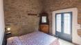 Toscana Immobiliare - Casale con piscina in vendita in Valdichiana, vicino Arezzo