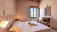 Toscana Immobiliare - Casale con piscina in vendita in Valdichiana, vicino Arezzo