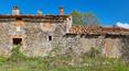 Toscana Immobiliare - Casale da ristrutturare a pochi km da Arezzo, posizione panoramica