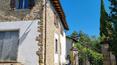 Toscana Immobiliare - Casa di campagna, casale con annessi e 3 ettari di terreno in vendita a soli 2 km da Arezzo, Zona di San Cornelio.