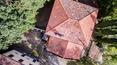 Toscana Immobiliare - Country house with land and outbuilding for sale in Arezzo, Tuscany