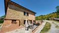 Toscana Immobiliare - На территории фермы есть красивый панорамный бассейн с видом на Монтепульчано и виноградники.