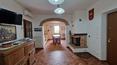 Toscana Immobiliare - Die Renovierung ist neu und im typisch toskanischen Stil mit einigen Zugeständnissen an Komfort und Zweckmäßigkeit.