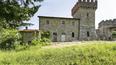 Toscana Immobiliare - Castello tenuta fattoria podere di 200 ettari  in vendita Toscana