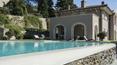 Toscana Immobiliare - Dos villas renovadas con dos piscinas infinitas con solarium y jardín en venta a pocos km de la ciudad de Florencia