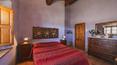 Toscana Immobiliare - Holiday farmhouse for sale in Val d'Orcia, Pienza, Siena, Tuscany
