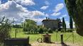 Toscana Immobiliare - The house enjoys a spectacular view over the entire Val d'Orcia