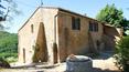 Toscana Immobiliare - Farmhouse with outbuildings for sale in Tuscany