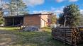 Toscana Immobiliare - The farmhouse can be reached via an unpaved road of about 3 km