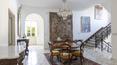 Toscana Immobiliare - There are large reception rooms such as the billiard room, the study with the old library and the dining room.