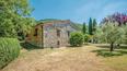 Toscana Immobiliare - The farm consists of a former convent dating back to 1600 and a building from 1900.