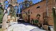 Toscana Immobiliare - Portion of villa for sale inside the medieval village of Serre di Rapolano
