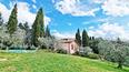 Toscana Immobiliare - Small villa for sale on the top of a hill in Tuscany