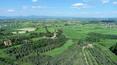 Toscana Immobiliare - La proprietà è situata a pochi chilometri da Pienza, Montalcino, Cortona, Orvieto e Siena