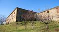 Toscana Immobiliare - La proprietà è situata in posizione collinare ed è ideale per apprezzare la pace dei luoghi circostanti