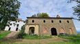Toscana Immobiliare - La proprietà vanta un'importante superficie di 1.600 mq