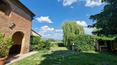 Toscana Immobiliare - Cortijo toscano con parque y anexo en venta en Valdichiana