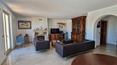 Toscana Immobiliare - Villa mit Swimmingpool und Olivenhain im Valdichiana zu verkaufen
