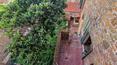 Toscana Immobiliare - Palazzo in pietra con giardino panoramico in vendita a Montisi  Trequanda Siena Toscana