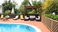 Toscana Immobiliare - Casa de campo renovada con piscina en venta en Camaiore, en la provincia de Lucca, Toscana
