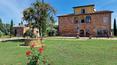 Toscana Immobiliare - Agritourism for sale in Cortona with swimming pool and restaurant