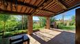 Toscana Immobiliare - Luxury farmhouse with pool for sale in Tuscany