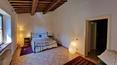 Toscana Immobiliare - Jedes Zimmer ist hell und gepflegt und die Einrichtung ist im typischen Stil eines luxuriösen toskanischen Bauernhauses gehalten