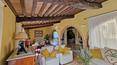 Toscana Immobiliare - The furnishings follow the romantic and cozy style typical of luxury Tuscan farmhouses