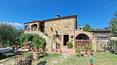 Toscana Immobiliare - Farmhouse for sale in Valdichiana, in a delightful Tuscan village in the municipality of Sinalunga, not far from Siena