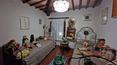 Toscana Immobiliare - Les finitions et l'ameublement reflètent le style rustique typique de la campagne toscane