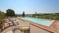 Toscana Immobiliare - Casale toscano con piscina in vendita in Valdichiana