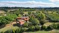 Toscana Immobiliare - Prestigiosa villa ristrutturata con dépendance, 5000 mq di giardino con oliveto e garage in vendita a Foiano della Chiana, in Toscana