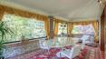 Toscana Immobiliare - Villa restaurada con anexo y parque de 1,5 hectáreas en venta a pocos km del centro de Arezzo, Toscana