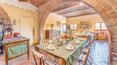 Toscana Immobiliare - Ferme dans la campagne toscane à vendre à Foiano della Chiana, Valdichiana
