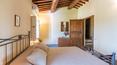 Toscana Immobiliare - Casale di lusso con torre antica, vigneto, oliveto e piscina in vendita in posizione panoramica a Monte San Savino, Arezzo, Toscana