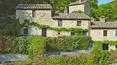 Toscana Immobiliare - Casale ristrutturato con 2 dépendance, 11 camere, 10 bagni, piscina e 7,8 ha di terreno in Toscana