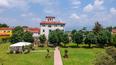 Toscana Immobiliare - Villa neoclásica restaurada con 12 viviendas y parque en venta en Toscana