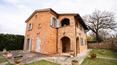 Toscana Immobiliare - Casale ristrutturato con terreno in vendita a Foiano della Chiana, in Toscana