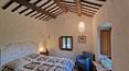 Toscana Immobiliare - zu verkaufen in Cortona in der Toskana. Altes Mühlenbauernhaus mit Olivenhain