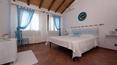 Toscana Immobiliare - La propiedad de unos 1000 metros cuadrados consta de la granja principal y algunos anexos