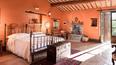 Toscana Immobiliare - Bauernhaus mit Pool und Land in Orvieto Umbrien
