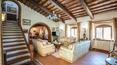 Toscana Immobiliare - Esta antigua propiedad situada en las colinas toscanas data del siglo X