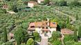 Toscana Immobiliare - The property is ideal to be used as a luxury private residence, as accommodation or as a location for events and ceremonies