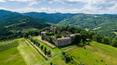 Toscana Immobiliare - Gli edifici oggetto di vendita sono due abitazioni indipendenti e un rudere di un vecchio casale