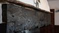 Toscana Immobiliare -  L’edificio in vendita è interamente ristrutturato nello stile rustico toscano, con muri in pietra, travi in legno e pavimenti in cotto